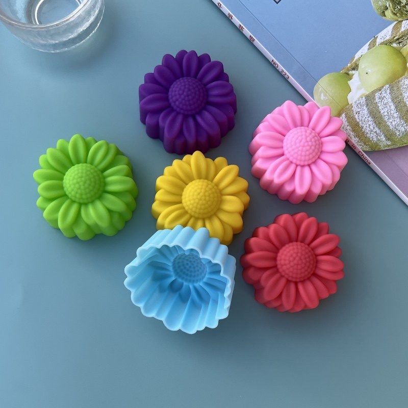 Soap Making Tools - 6-częściowy zestaw silikonowych foremek z motywem